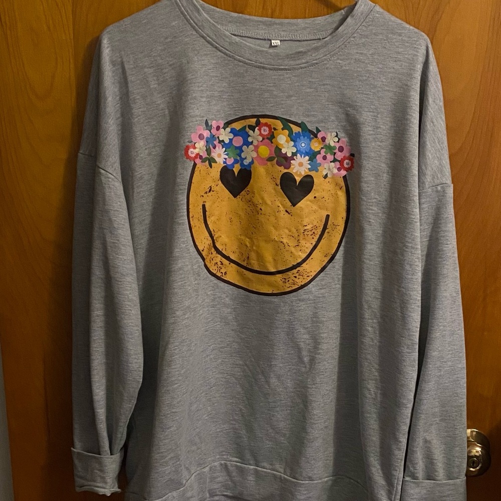 Gray Sweatshirt with Smiley Face and Floral Crown